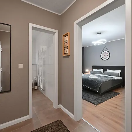 Appartamento Sano - - Ruhige Lage - Stylisch - Waschmaschine - Platz Zum Arbeiten